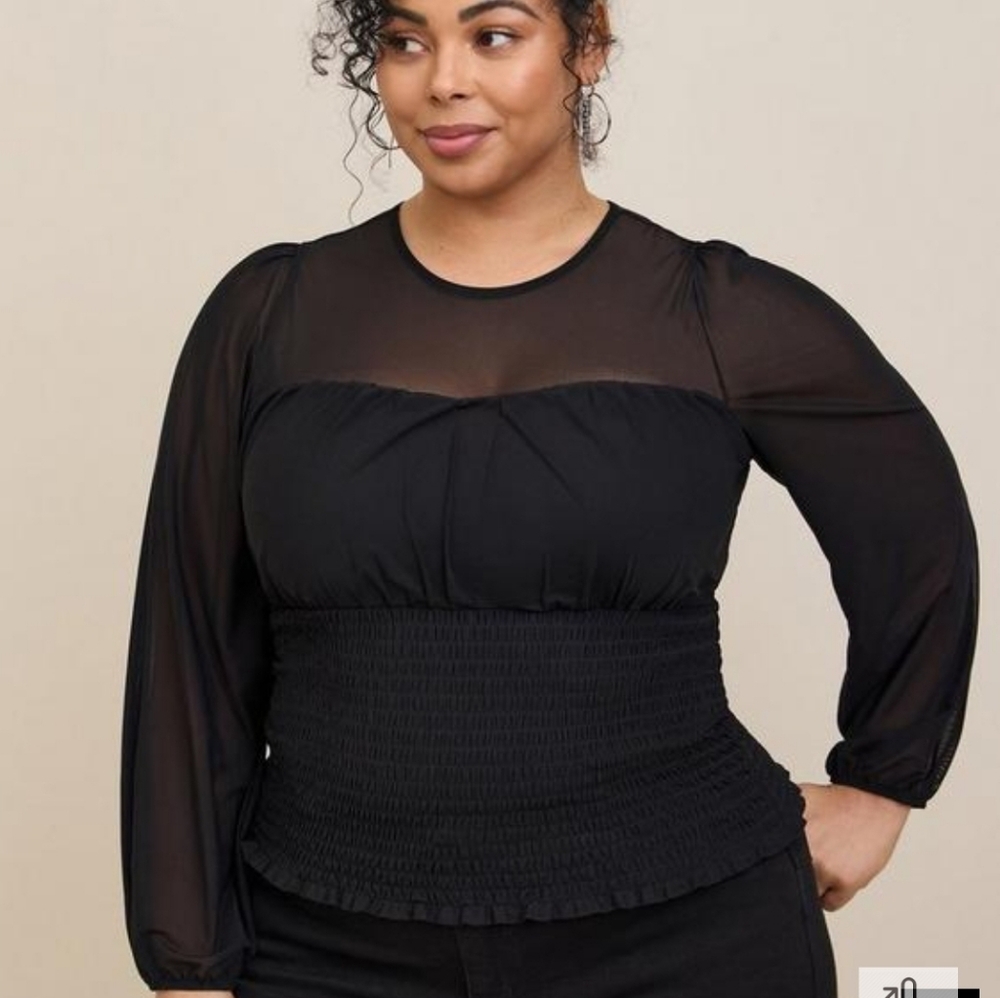Torrid Smocked Long Sleeve Top Size 2x NWT